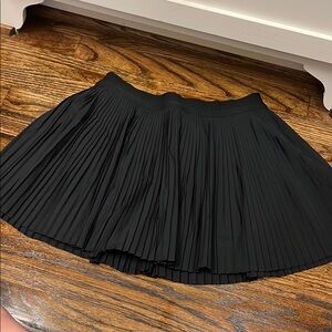 Old Navy Black Pleated Athletic Skirt